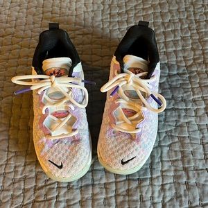 Little girls Nike Lebron graffiti basketball shoes